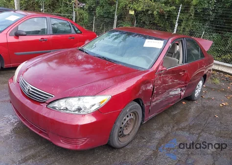 2006 Toyota Camry Le z USA, uszkodzony, nr VIN 4T1BE32KX6U116538
